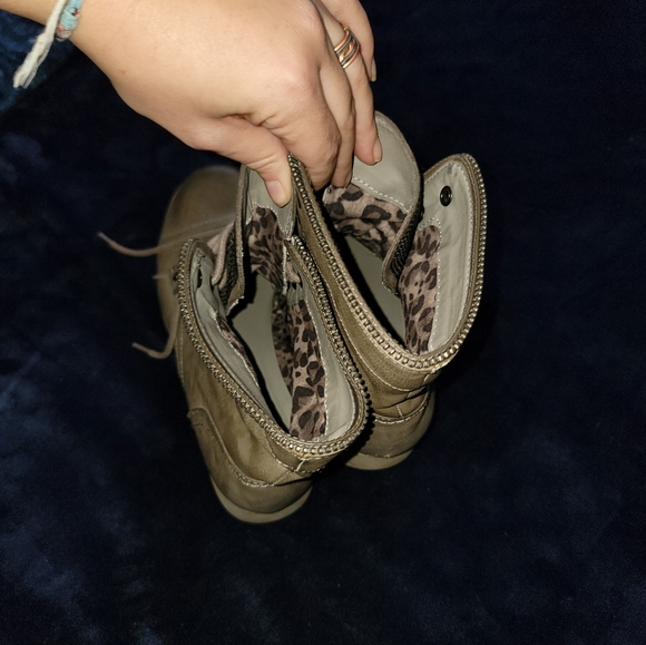 Women's combat ankle booties - Picture 8 of 12